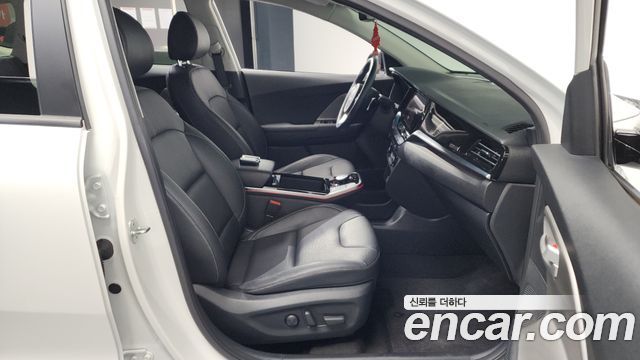 Kia Niro Plus Earth 2024 — фото 26