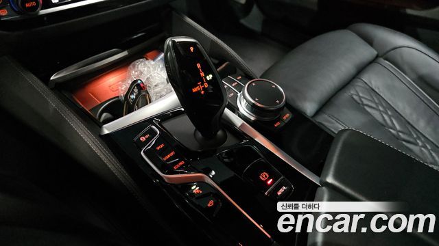 BMW 5 Series (G30) 530i M Sport Package 2021 — фото 9