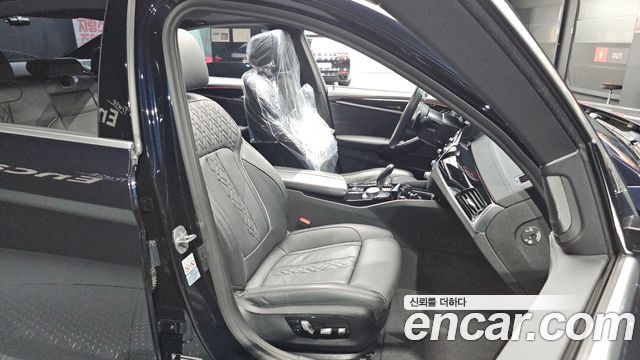 BMW 5 Series (G30) 530i M Sport Package 2021 — фото 12