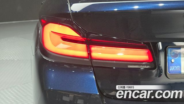 BMW 5 Series (G30) 530i M Sport Package 2021 — фото 23