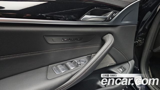 BMW 5 Series (G30) 530i M Sport Package 2021 — фото 33