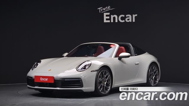 Porsche 911 (992) Targa 4