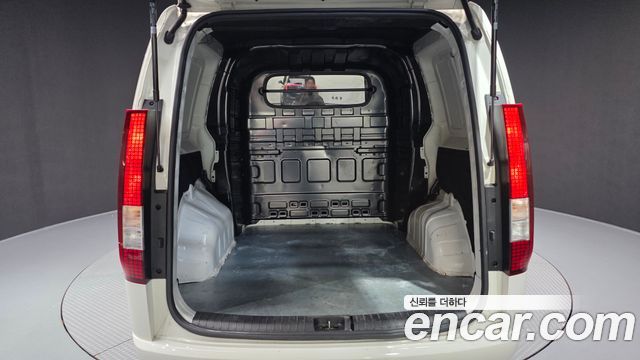 Hyundai Staria Cargo 5-Seater Modern 2022 — фото 20