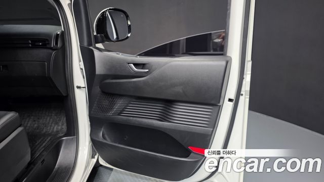 Hyundai Staria Cargo 5-Seater Modern 2022 — фото 25