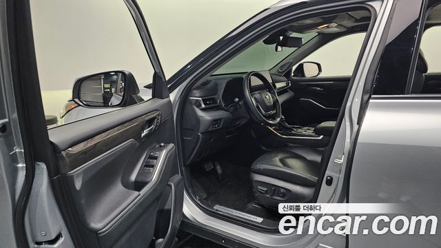 Toyota Highlander (IV) 2.5 4WD Limited 2023 — фото 10