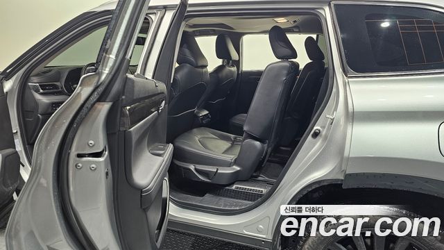 Toyota Highlander (IV) 2.5 4WD Limited 2023 — фото 11