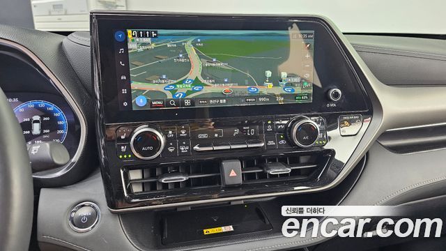 Toyota Highlander (IV) 2.5 4WD Limited 2023 — фото 14