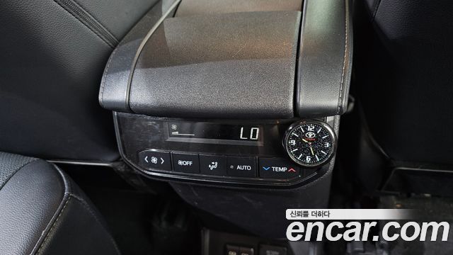 Toyota Highlander (IV) 2.5 4WD Limited 2023 — фото 18