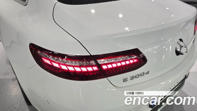 Mercedes-Benz E-Class (W213) E300d 4MATIC Coupe 2022 — фото 17
