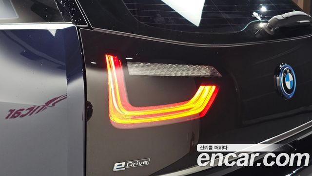 BMW i3 LUX 2018 — фото 23