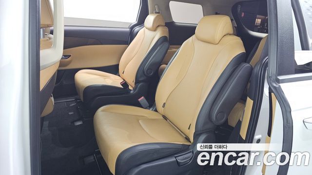 Kia Carnival (IV) Diesel 9-Seater Prestige 2022 — фото 15