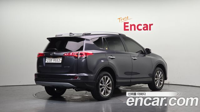 Toyota RAV4 2.5 2WD 4th 2017 — фото 2