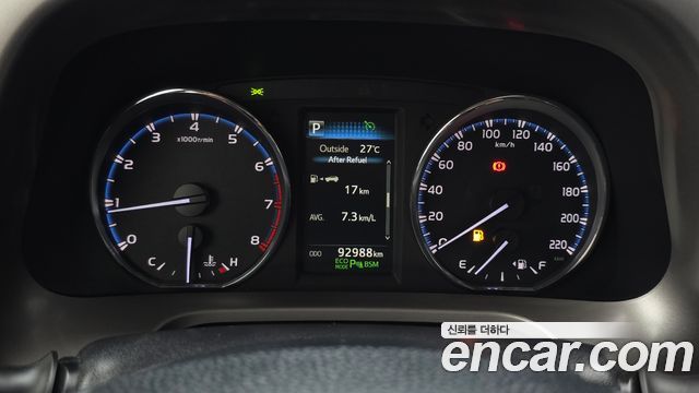 Toyota RAV4 2.5 2WD 4th 2017 — фото 8