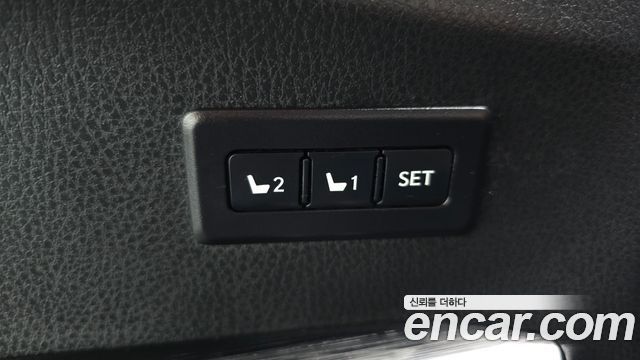 Toyota RAV4 2.5 2WD 4th 2017 — фото 14