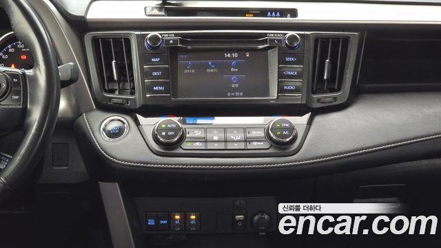 Toyota RAV4 2.5 2WD 4th 2017 — фото 19