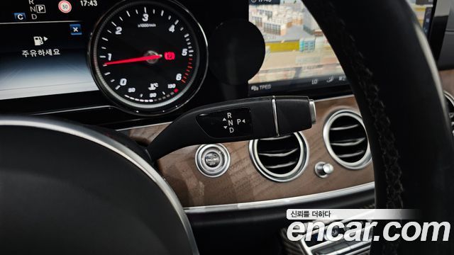 Mercedes-Benz E-Class (W213) E220d Exclusive 2019 — фото 9