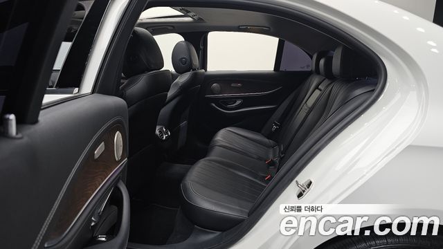Mercedes-Benz E-Class (W213) E220d Exclusive 2019 — фото 12