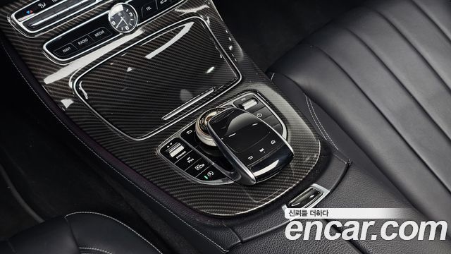 Mercedes-Benz E-Class (W213) E220d Exclusive 2019 — фото 17