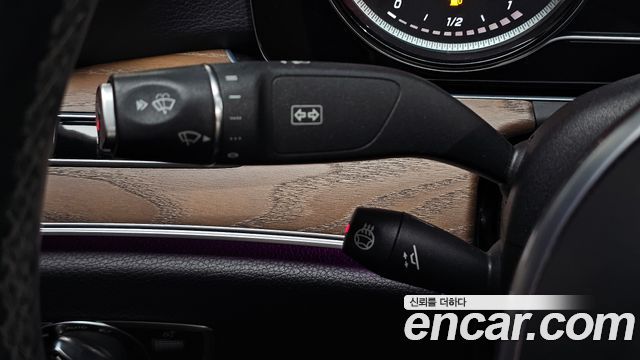 Mercedes-Benz E-Class (W213) E220d Exclusive 2019 — фото 29