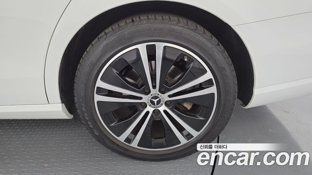 Mercedes-Benz E-Class (W213) E250 Avantgarde 2021 — фото 21