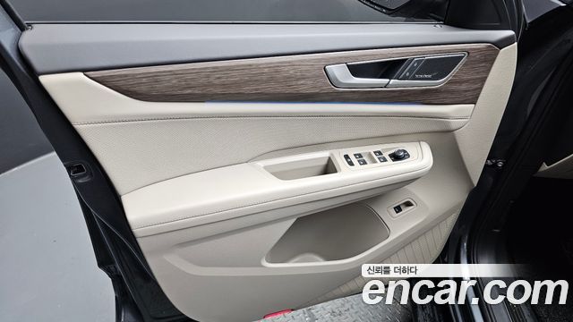 Volkswagen Atlas 2.0 TSI R-LINE 7-Seater 2025 — фото 24