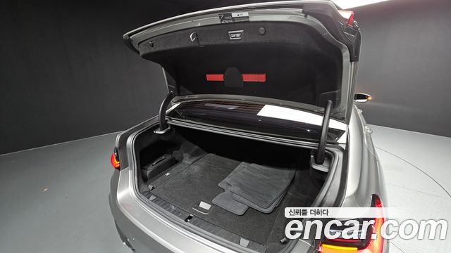 BMW 7 Series (G11) 745e iPerformance M Sport 2020 — фото 20
