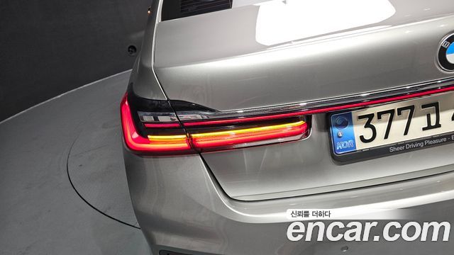 BMW 7 Series (G11) 745e iPerformance M Sport 2020 — фото 23