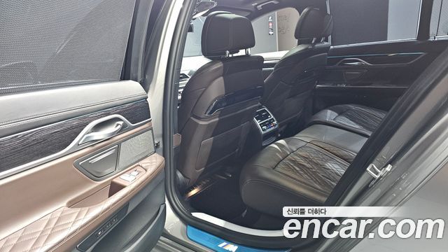 BMW 7 Series (G11) 745e iPerformance M Sport 2020 — фото 26