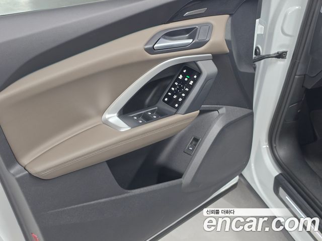 Audi Q5 (80A) 40 TFSI Quattro Sportback S Line 2025 — фото 9
