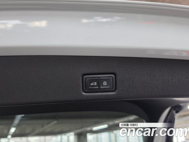 Audi Q5 (80A) 40 TFSI Quattro Sportback S Line 2025 — фото 18