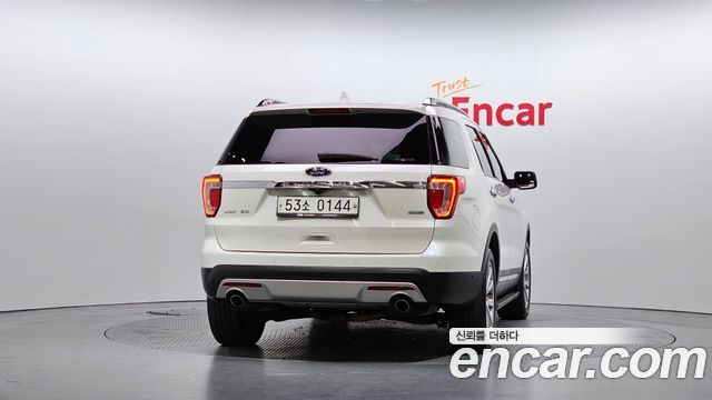 Ford Explorer 2.3 Limited 4WD 5th 2016 — фото 4