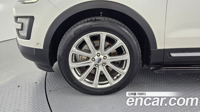 Ford Explorer 2.3 Limited 4WD 5th 2016 — фото 5