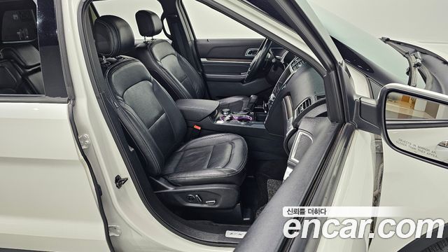 Ford Explorer 2.3 Limited 4WD 5th 2016 — фото 10