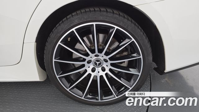 Mercedes-Benz CLS-Class (C257) CLS450 4MATIC AMG Line 2021 — фото 21