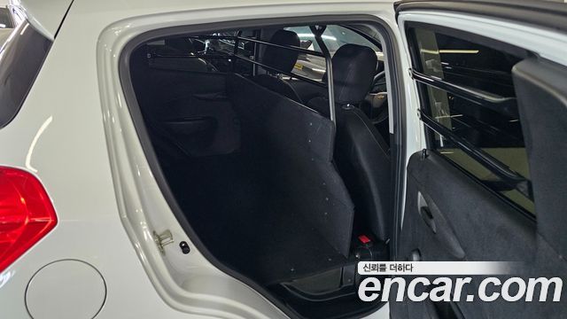 Chevrolet Spark Van 2019 — фото 15