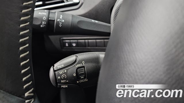 Peugeot 308SW (II) 2.0 BlueHDi Allure 2015 — фото 13