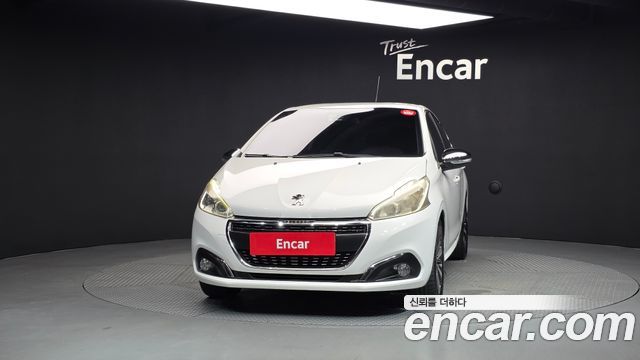 Peugeot 208 1.6 BlueHDi Allure 5 Door 2017 — фото 3