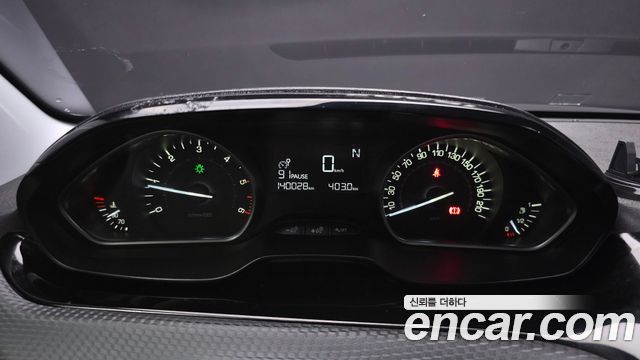 Peugeot 208 1.6 BlueHDi Allure 5 Door 2017 — фото 8