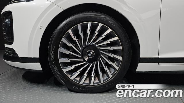Hyundai Grandeur (GN7) 2,5 Gasoline 2WD Calligraphy 2023 — фото 5