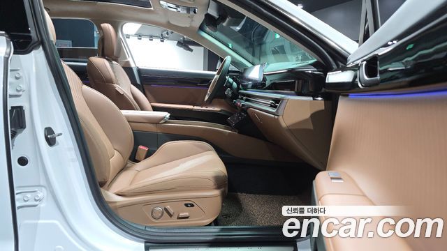 Hyundai Grandeur (GN7) 2,5 Gasoline 2WD Calligraphy 2023 — фото 32