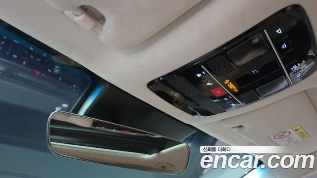Hyundai Grandeur (GN7) 2,5 Gasoline 2WD Calligraphy 2023 — фото 36