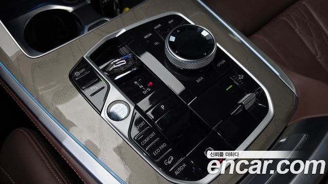 BMW X7 (G07) xDrive 40i Design Pure Excellence 7-Seater 2023 — фото 9