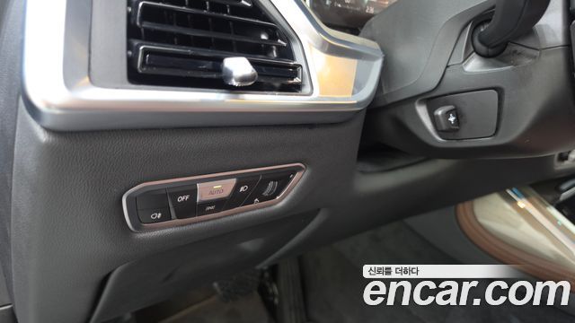 BMW X7 (G07) xDrive 40i Design Pure Excellence 7-Seater 2023 — фото 14