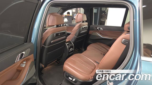 BMW X7 (G07) xDrive 40i Design Pure Excellence 7-Seater 2023 — фото 26