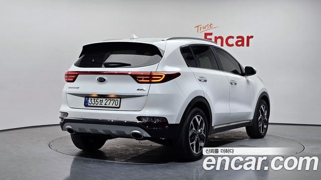 Kia Sportage The Bold Diesel 2.0 4WD Signature 2021 — фото 2