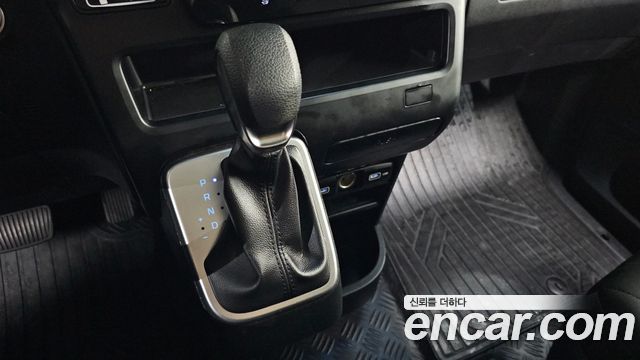 Hyundai Staria Cargo 5-Seater Smart 2022 — фото 9