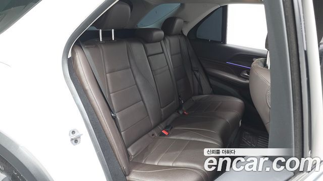Mercedes-Benz GLE-Class (W167) GLE300d 4MATIC 2023 — фото 11
