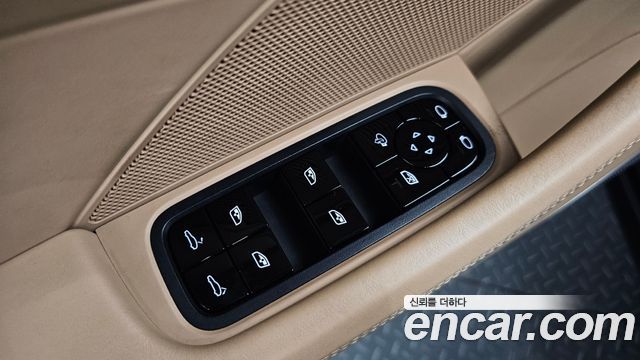 Porsche Panamera (971) 4.0 Turbo 2018 — фото 34
