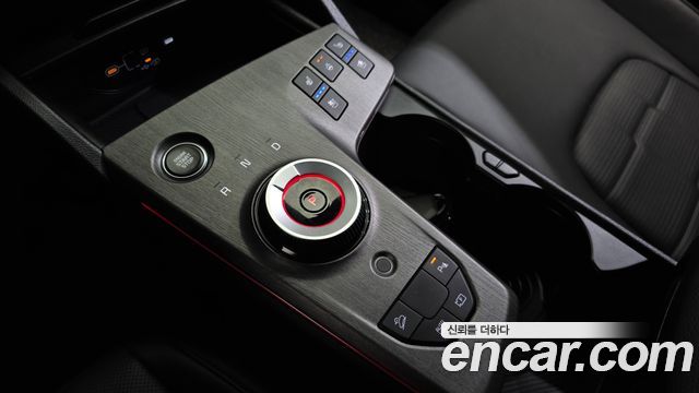 Kia Sportage Hybrid (V) HEV 1.6 2WD Signature X Line 2025 — фото 9
