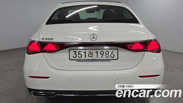 Mercedes-Benz E-Class (W214) E200 Avantgarde 2026 — фото 4
